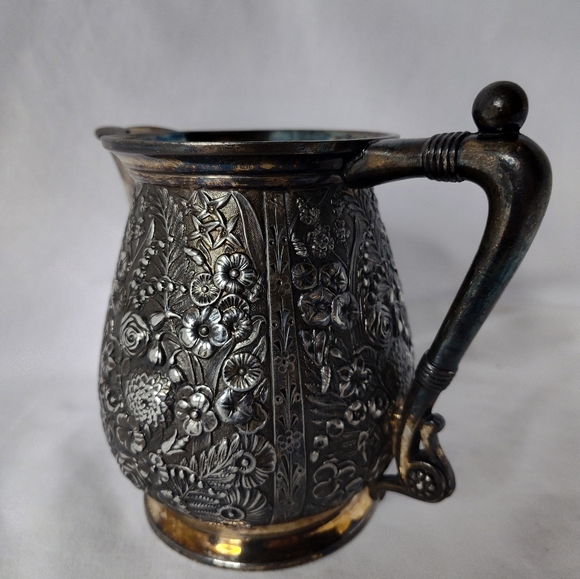 19th-Century Reed & Barton (SP) High Relief Victorian Pitcher - Picture 5 of 10